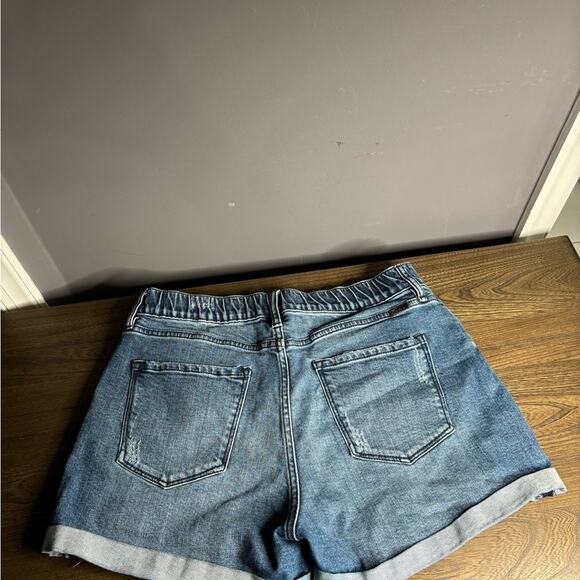 Kancan Medium Wash Denim Cuffed Shorts Distressed Detail Size 31 - Picture 5 of 6